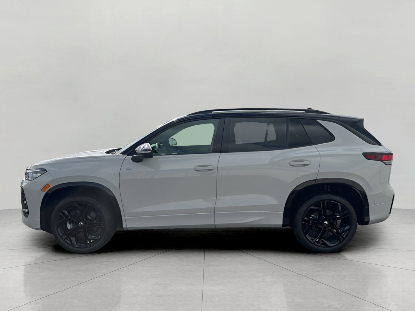 2026 Volkswagen Tiguan SE R-Line Black 4MOTION