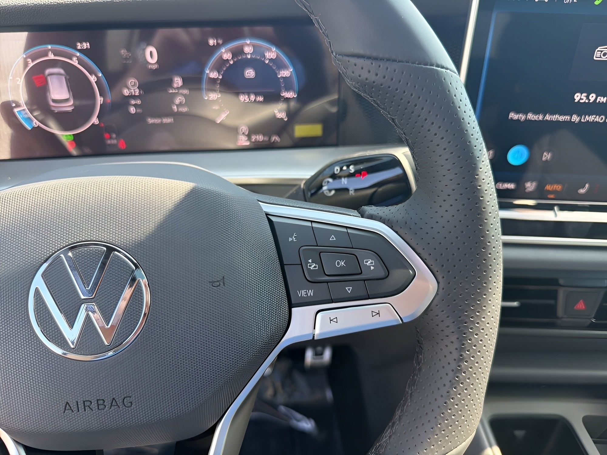 2026 Volkswagen Tiguan SE R-Line Black 4MOTION