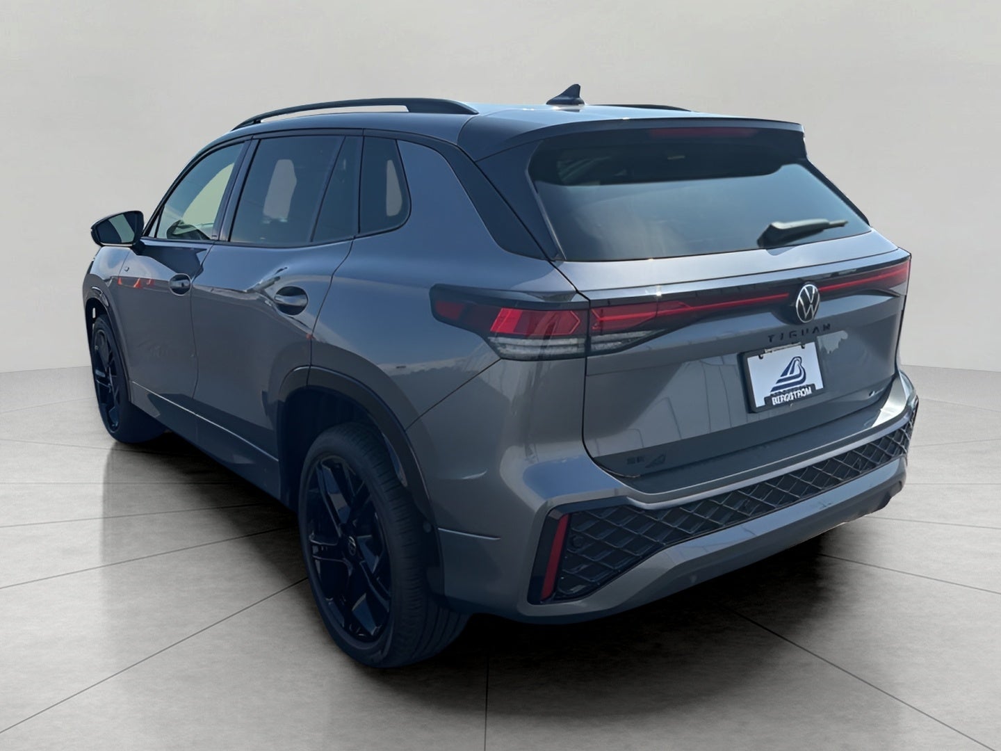 2026 Volkswagen Tiguan SE R-Line Black 4MOTION