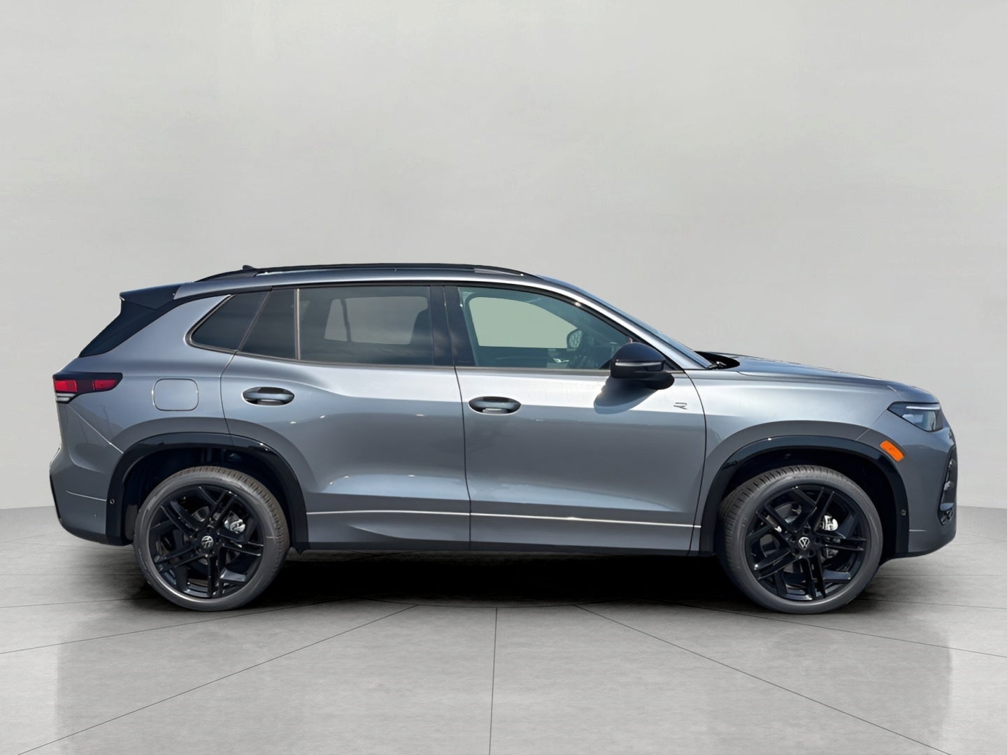 2026 Volkswagen Tiguan SE R-Line Black 4MOTION
