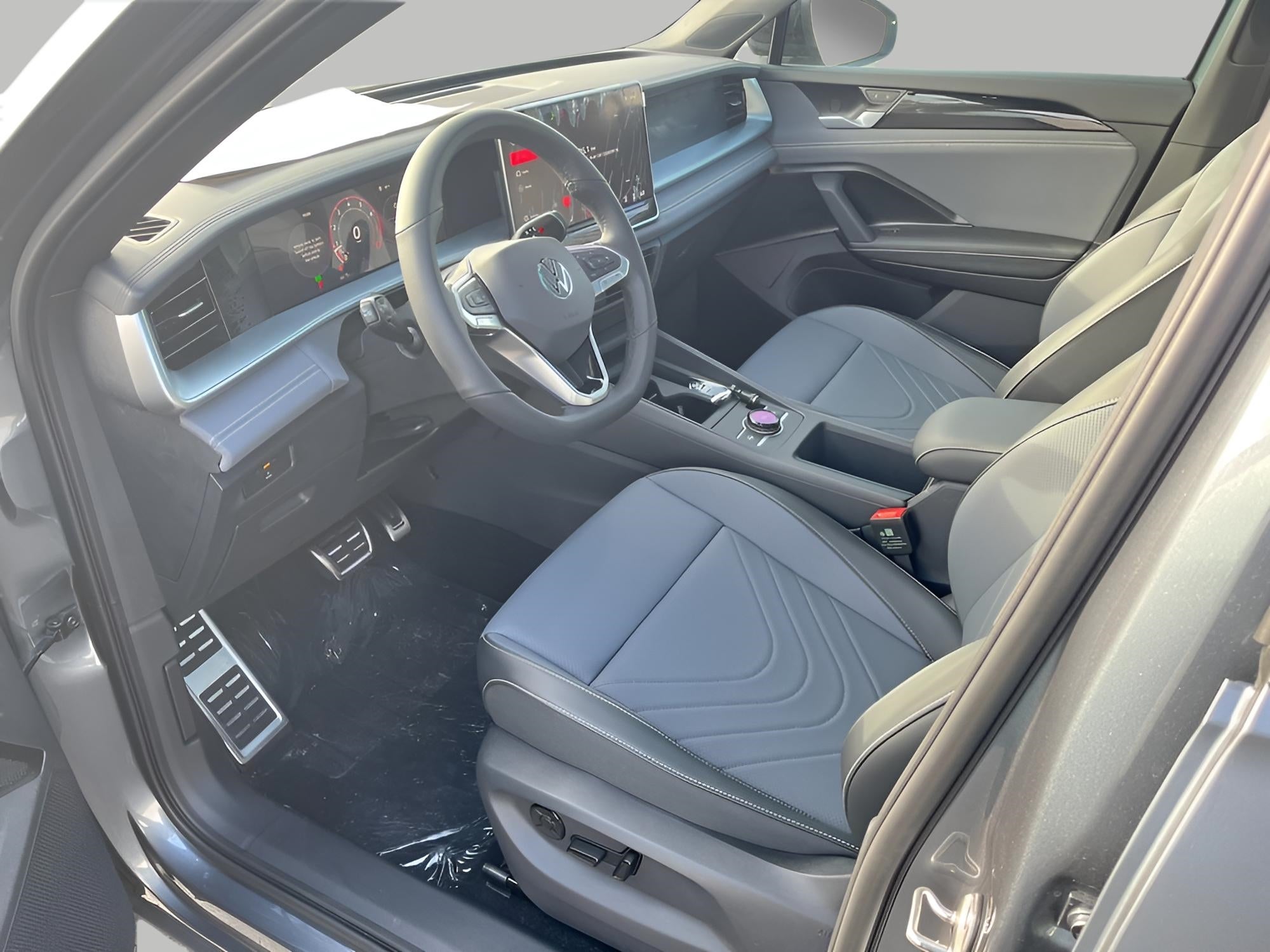 2025 Volkswagen Tiguan 2.0T SE R-Line Black 4MOTION