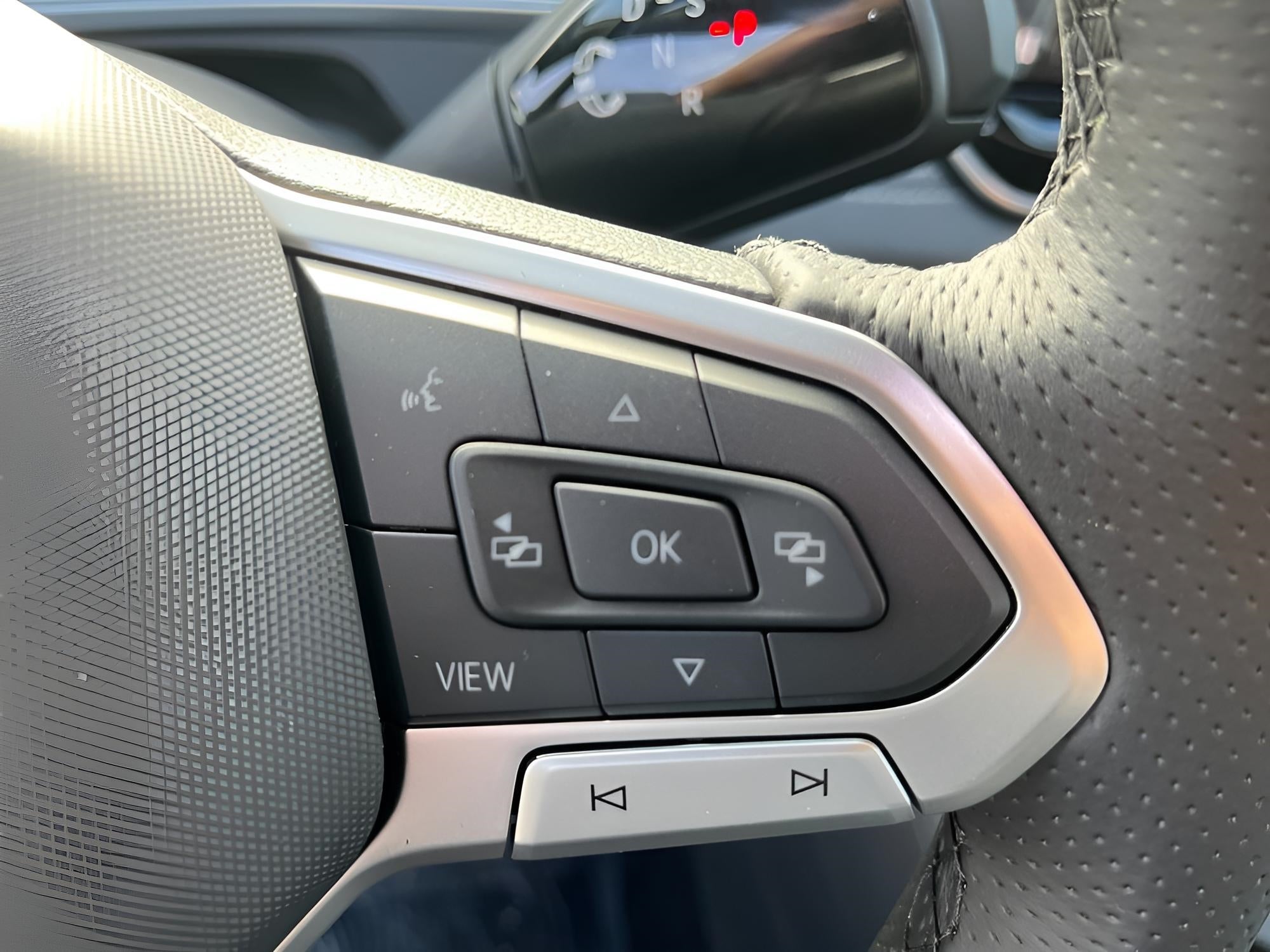 2025 Volkswagen Tiguan 2.0T SE R-Line Black 4MOTION