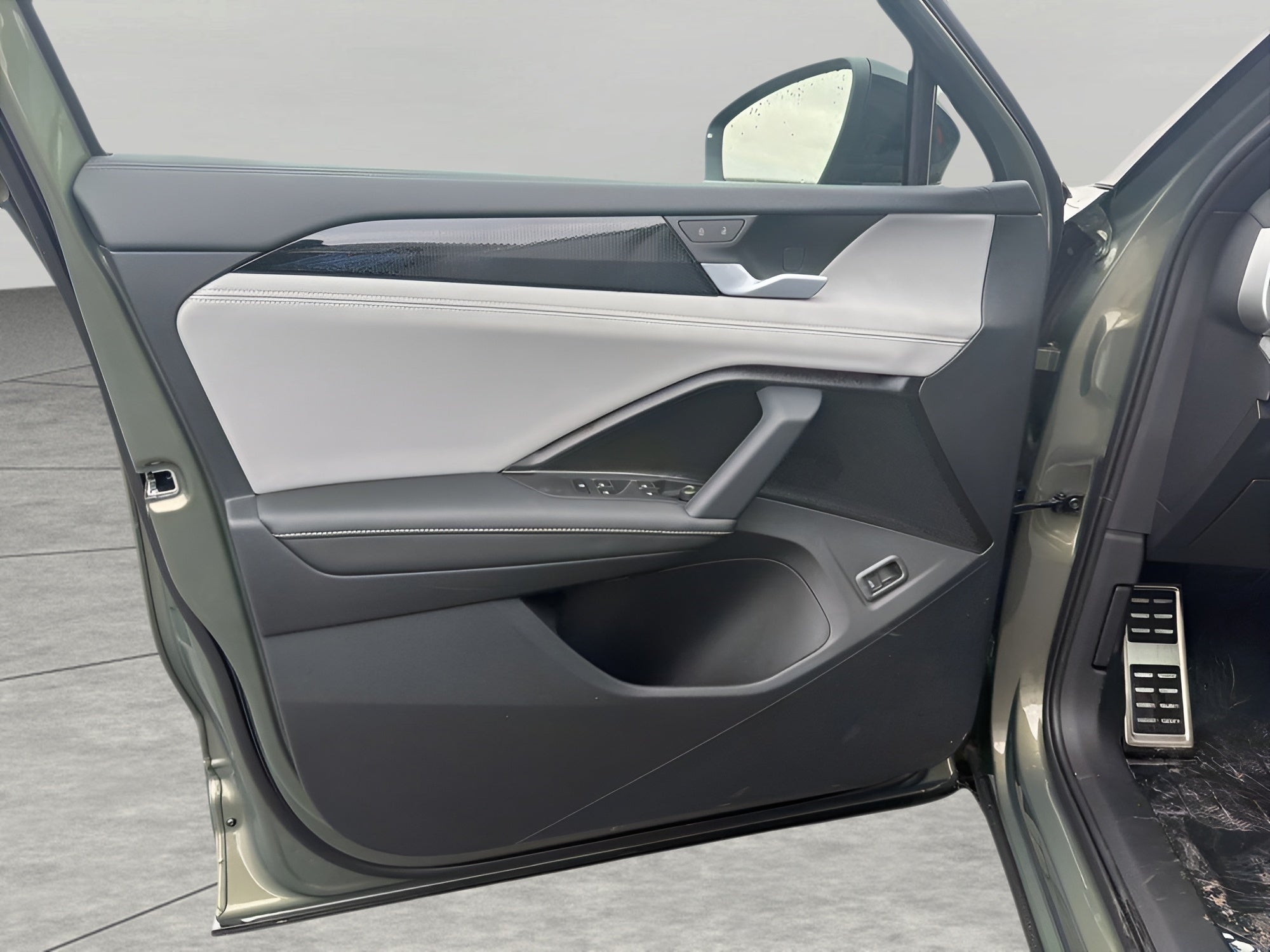 2026 Volkswagen Tiguan 2.0T SE R-Line Black 4MOTION