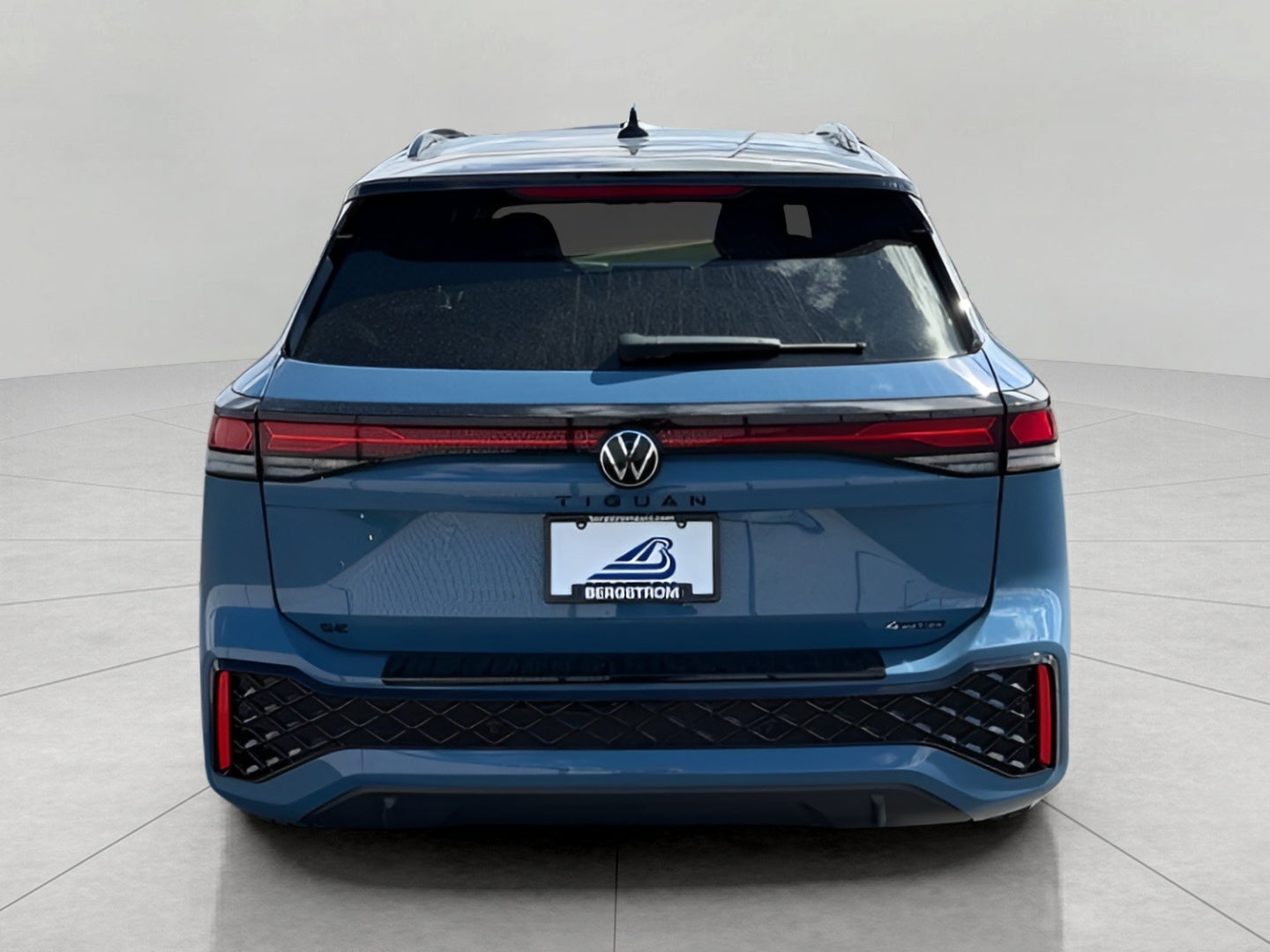 2026 Volkswagen Tiguan SE R-Line Black 4MOTION