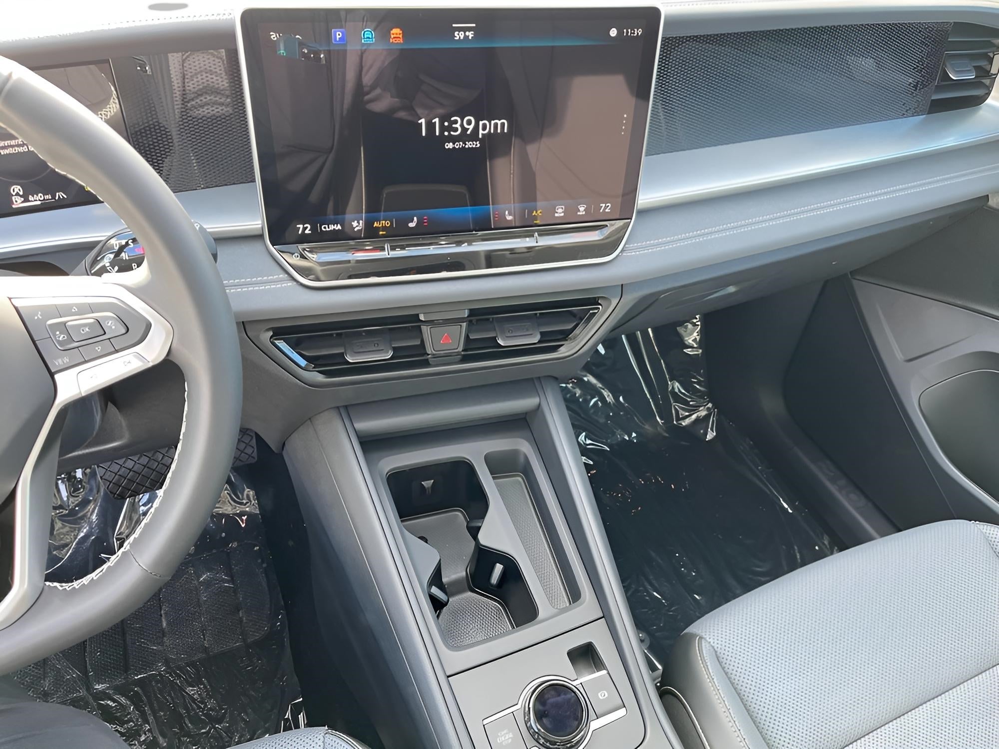 2025 Volkswagen Tiguan 2.0T SE 4MOTION