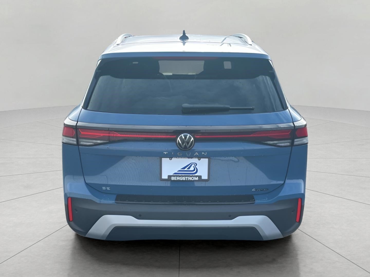 2025 Volkswagen Tiguan 2.0T SE 4MOTION