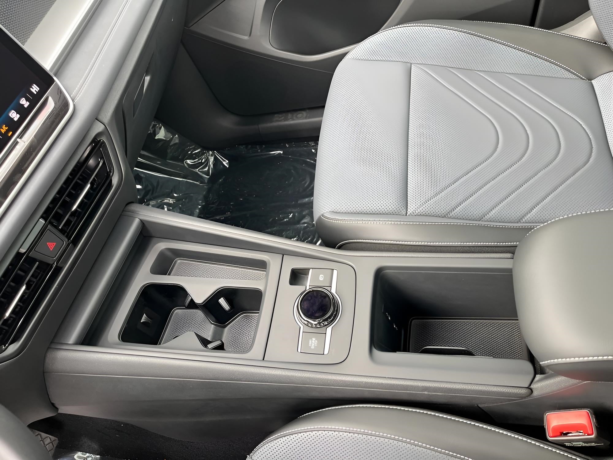 2026 Volkswagen Tiguan SE 4MOTION