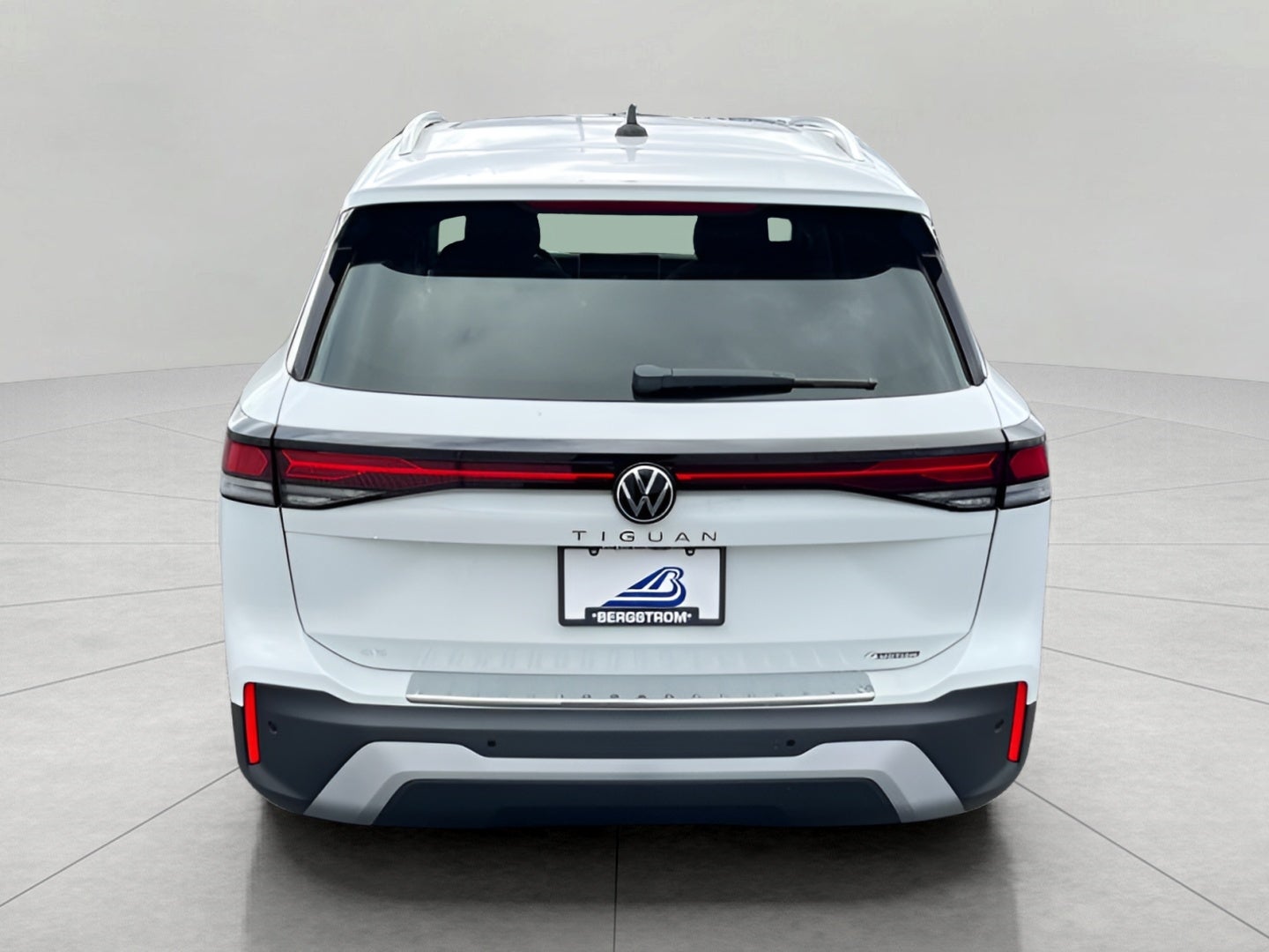 2026 Volkswagen Tiguan SE 4MOTION