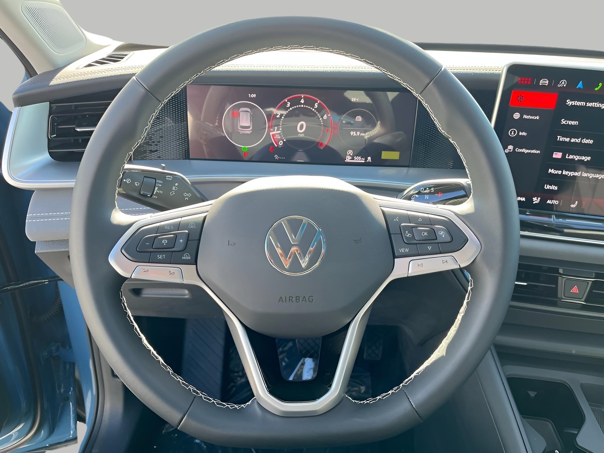 2025 Volkswagen Tiguan 2.0T SE 4MOTION