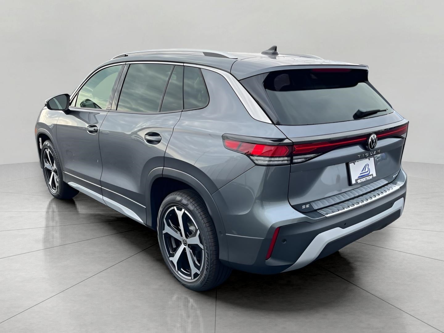 2025 Volkswagen Tiguan 2.0T SE 4MOTION