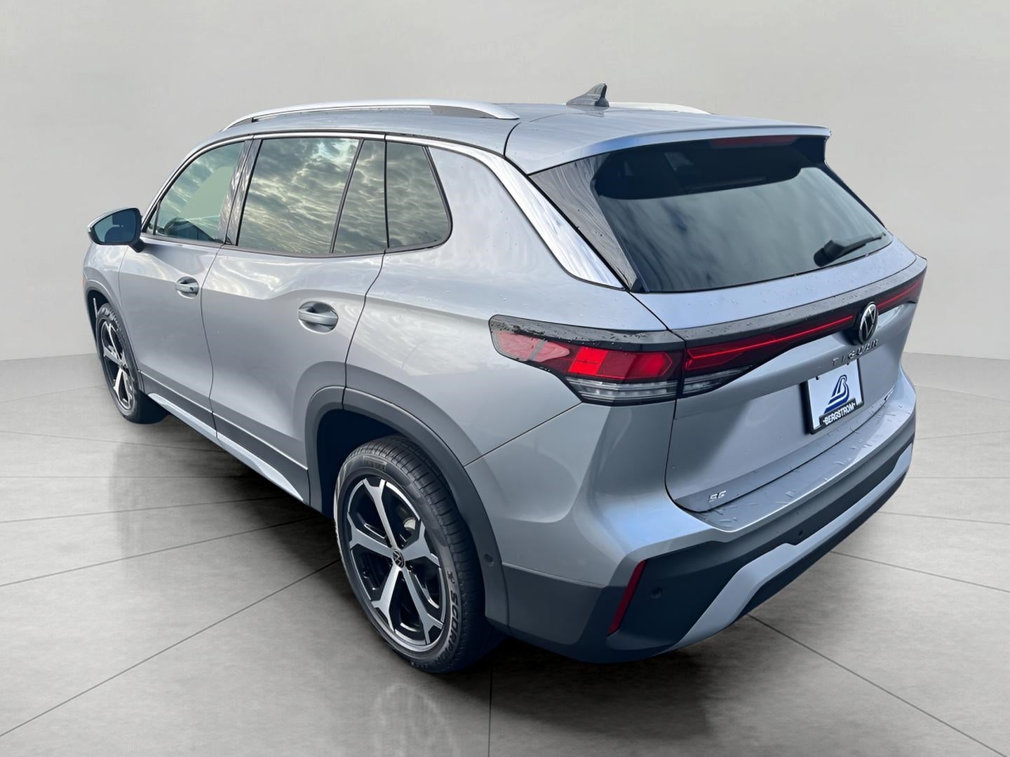 2025 Volkswagen Tiguan 2.0T SE 4MOTION