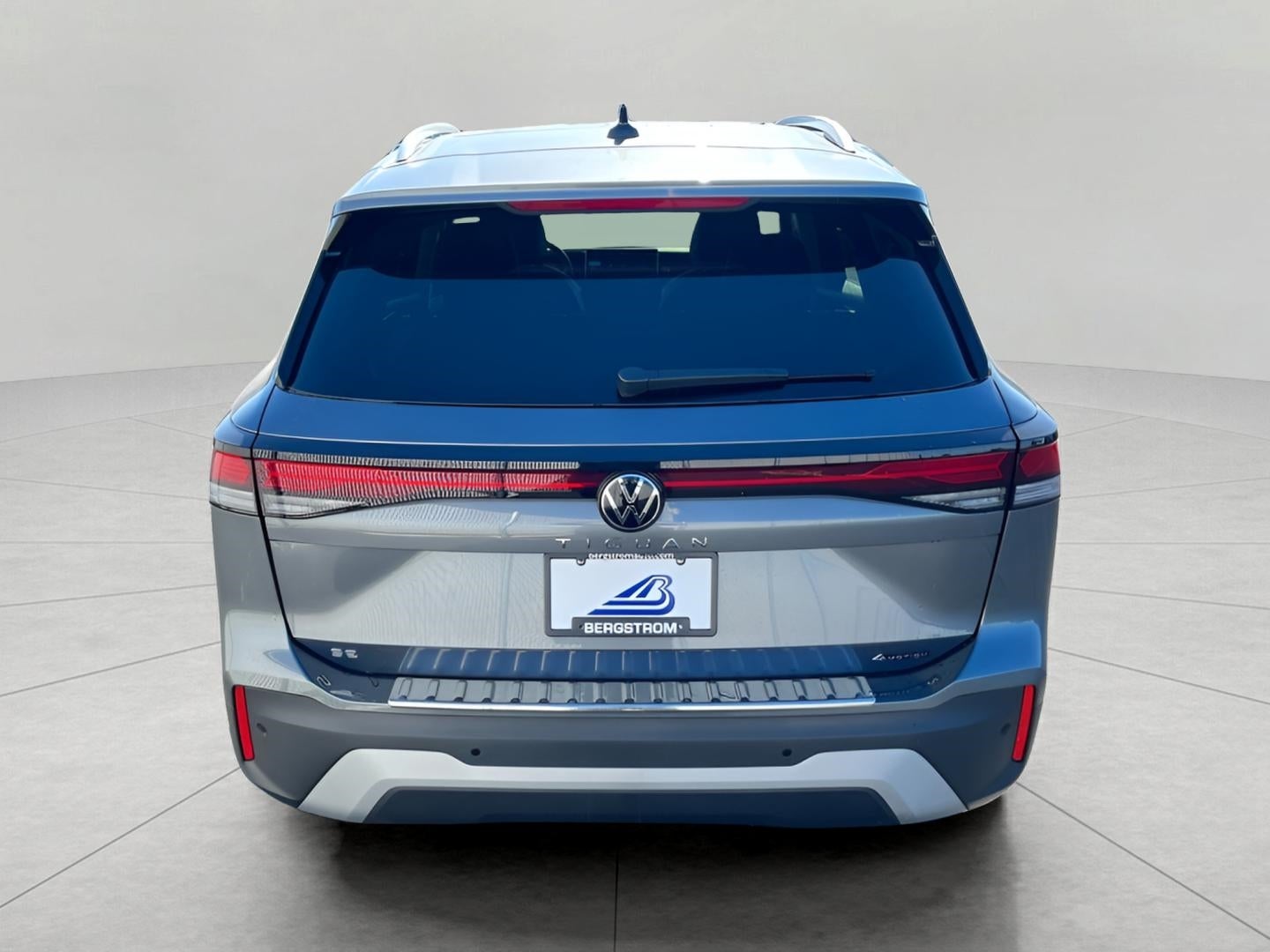 2025 Volkswagen Tiguan 2.0T SE 4MOTION
