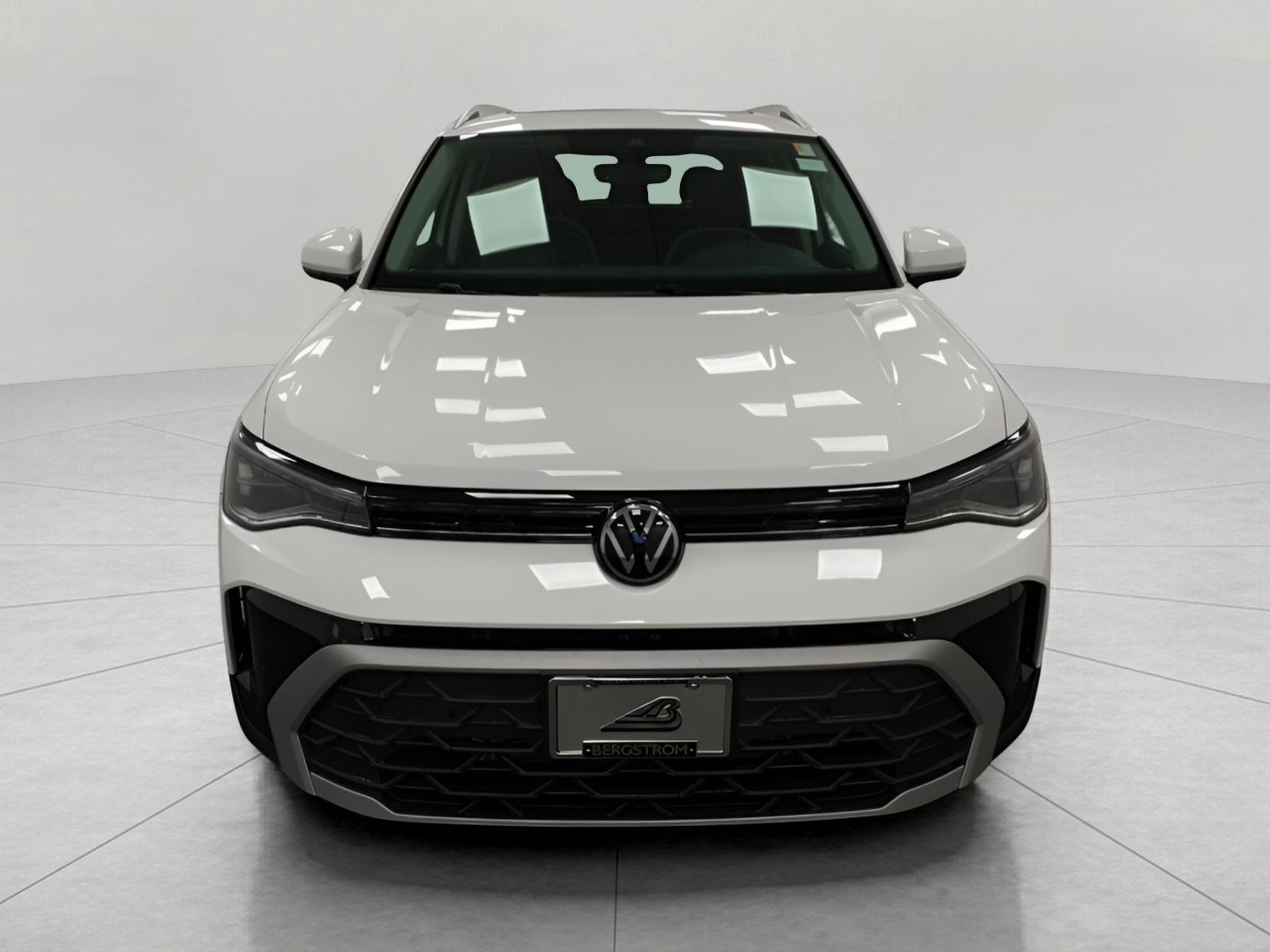 2026 Volkswagen Taos SE FWD