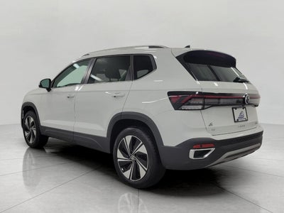 2025 Volkswagen Taos SE 4MOTION