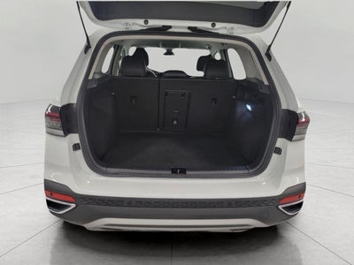 2025 Volkswagen Taos SE 4MOTION