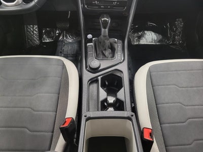 2025 Volkswagen Taos SE 4MOTION