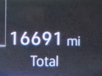 2025 Volkswagen Taos SE 4MOTION