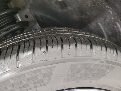 2025 Volkswagen Taos SE 4MOTION