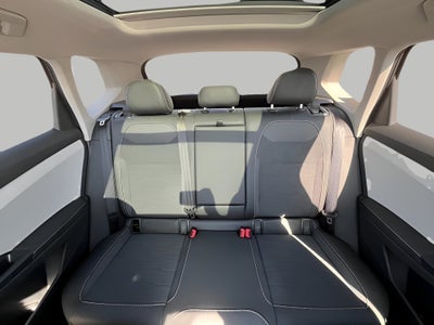 2026 Volkswagen Taos SE 4MOTION