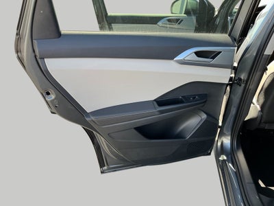 2026 Volkswagen Taos SE 4MOTION