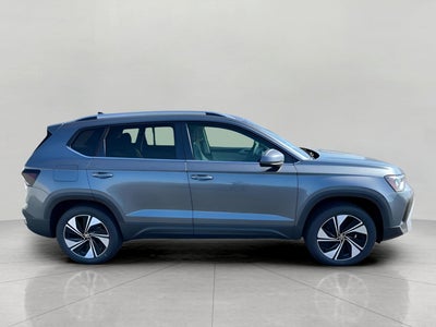 2026 Volkswagen Taos SE 4MOTION