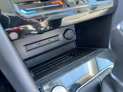 2025 Volkswagen Taos SE 4MOTION