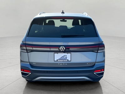 2025 Volkswagen Taos SE 4MOTION