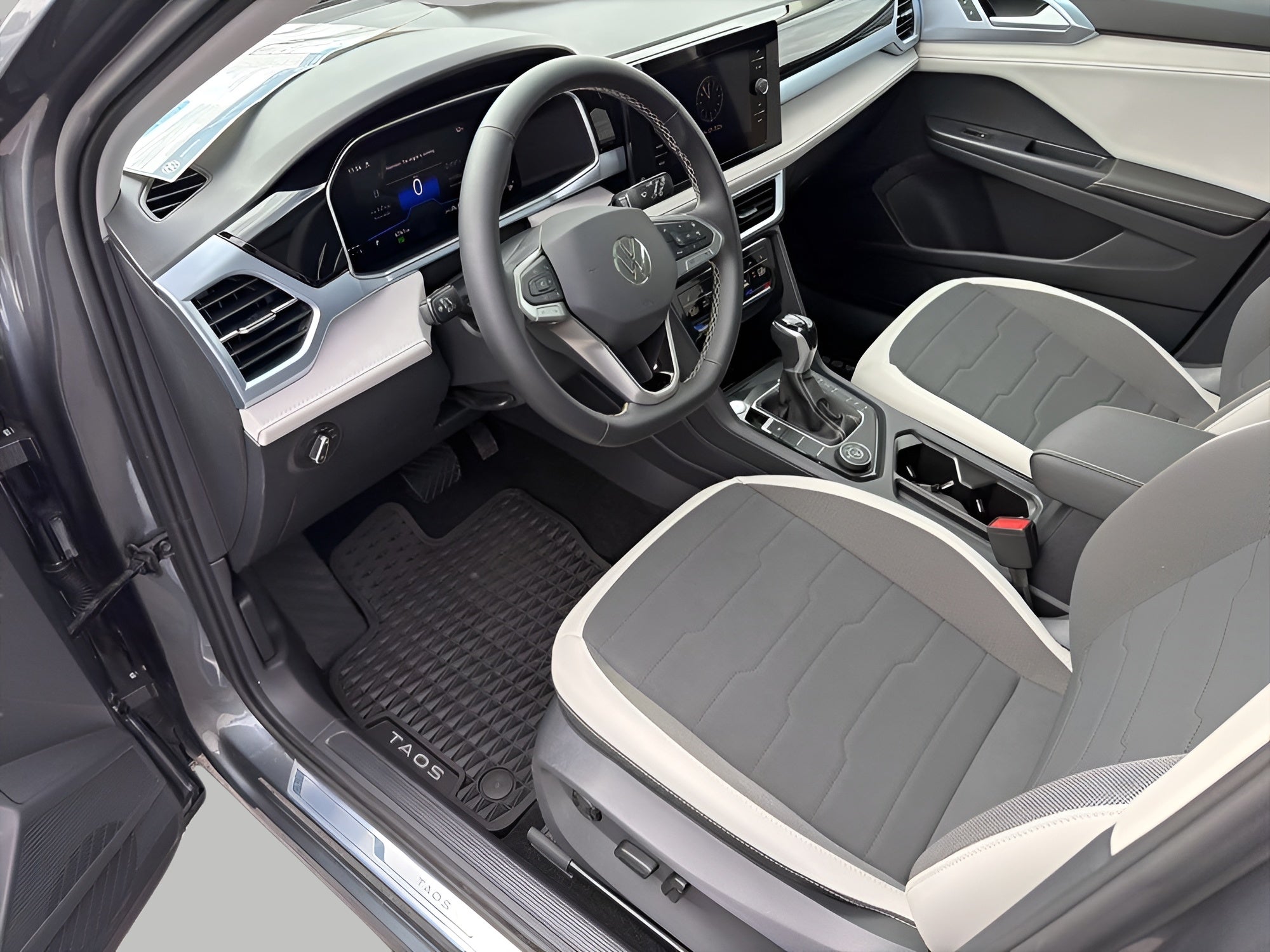 2025 Volkswagen Taos SE 4MOTION