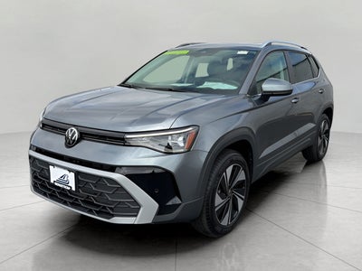 2025 Volkswagen Taos SE 4MOTION