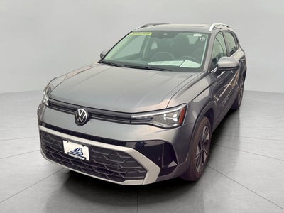 2025 Volkswagen Taos SE 4MOTION