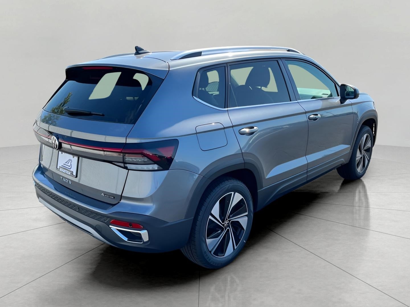 2026 Volkswagen Taos SE 4MOTION