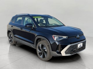 2025 Volkswagen Taos SE 4MOTION