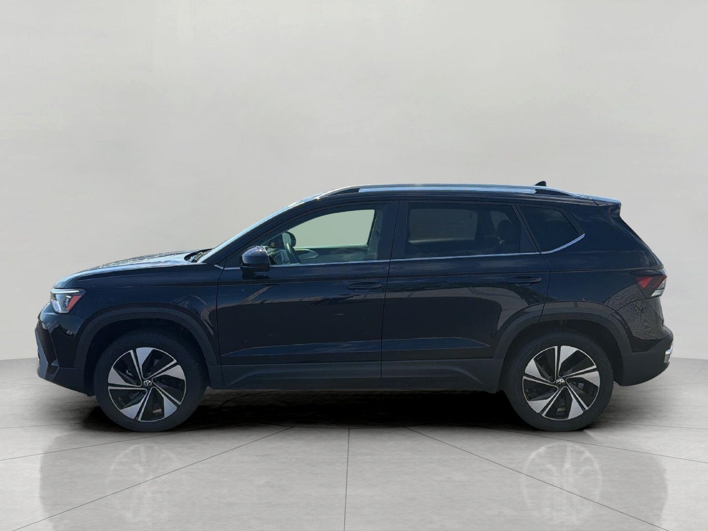 2025 Volkswagen Taos SE 4MOTION