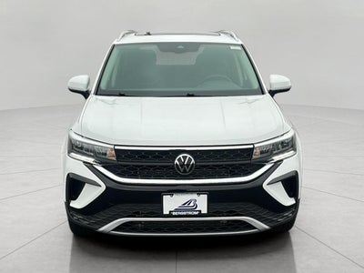 2024 Volkswagen Taos SE 4MOTION