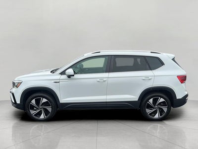 2024 Volkswagen Taos SE 4MOTION