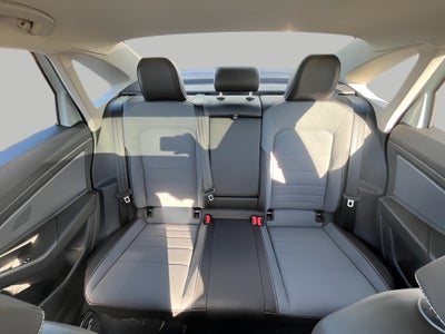 2025 Volkswagen Jetta SE Auto