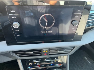 2025 Volkswagen Jetta SE Auto