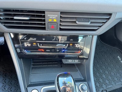 2025 Volkswagen Jetta SE Auto