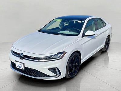 2025 Volkswagen Jetta SE Auto