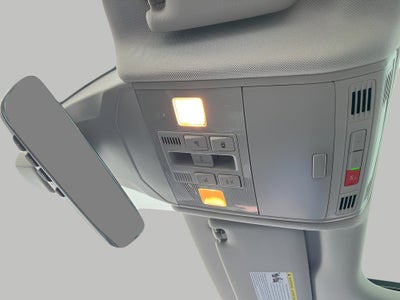 2025 Volkswagen Jetta SE Auto