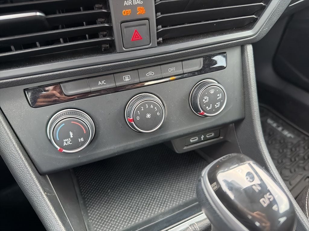 2023 Volkswagen Jetta Sport Auto