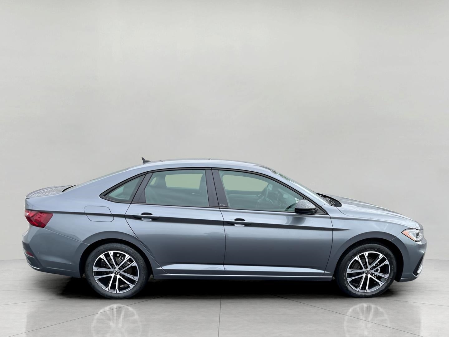 2025 Volkswagen Jetta Sport Auto