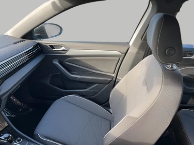 2025 Volkswagen Jetta Sport Auto