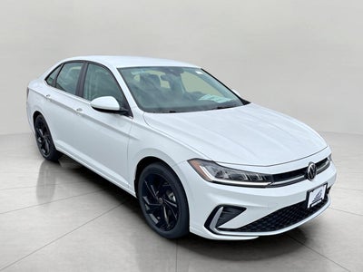 2025 Volkswagen Jetta SE Auto