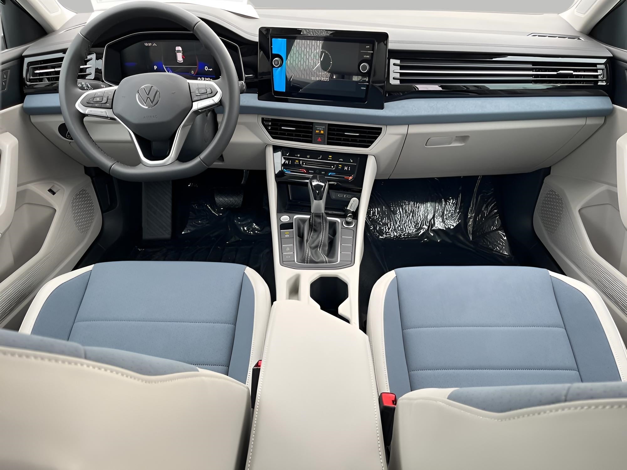 2025 Volkswagen Jetta SE Auto