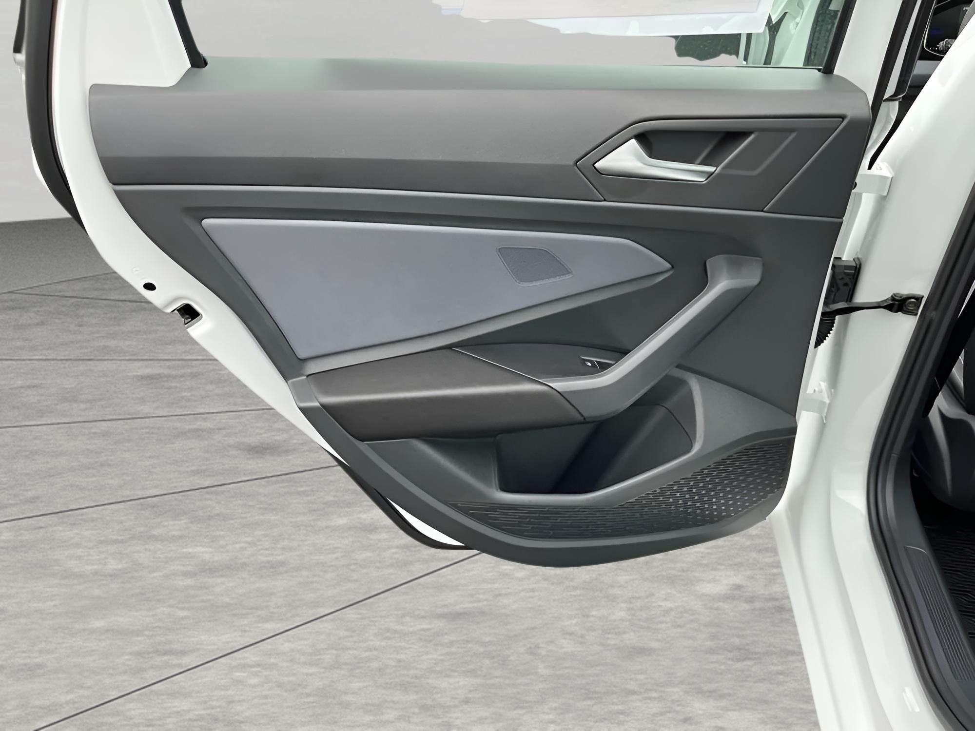 2025 Volkswagen Jetta SE Auto