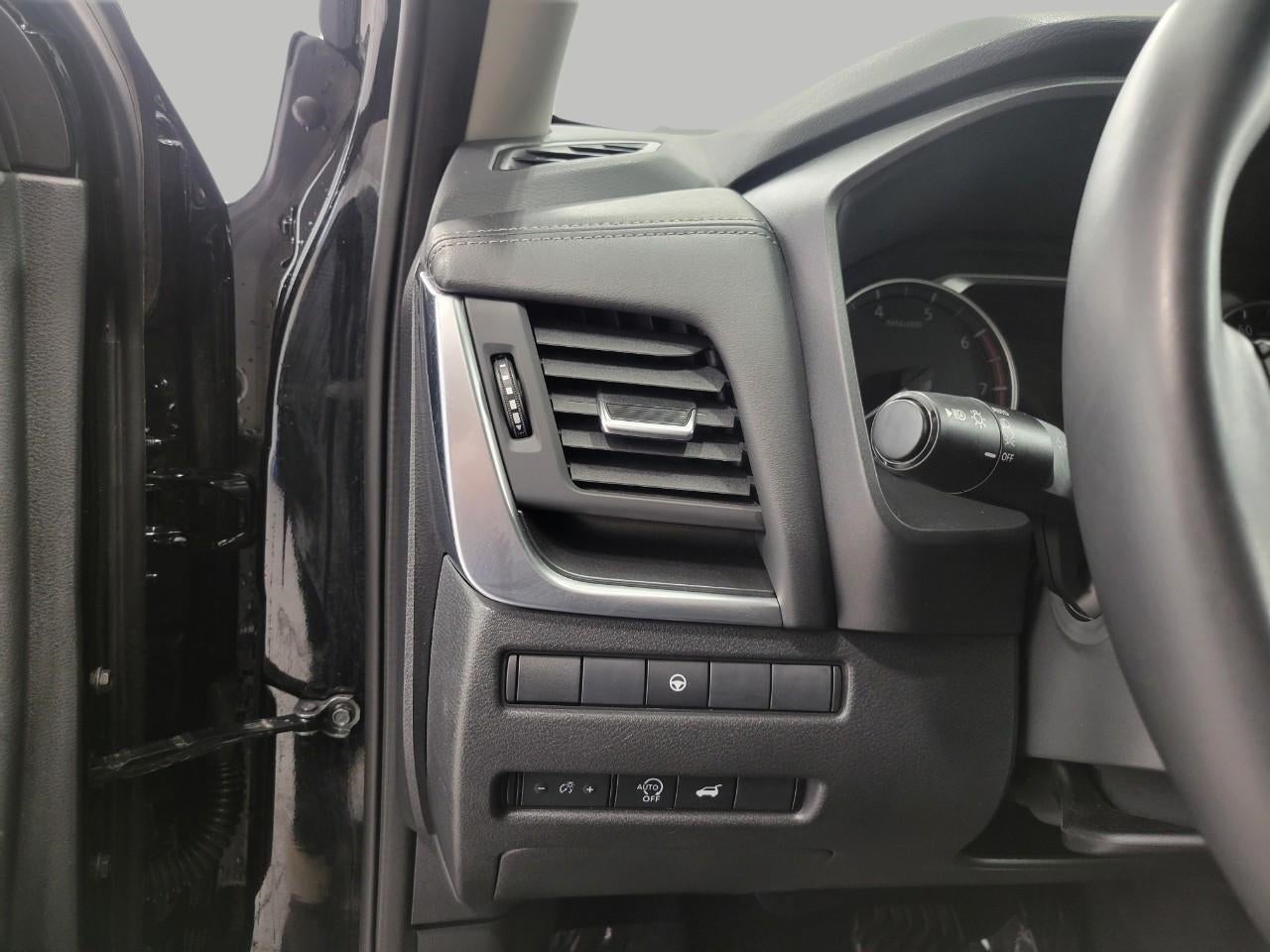 2025 Nissan Rogue AWD SV