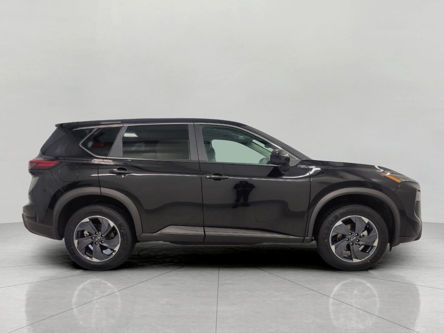 2025 Nissan Rogue AWD SV