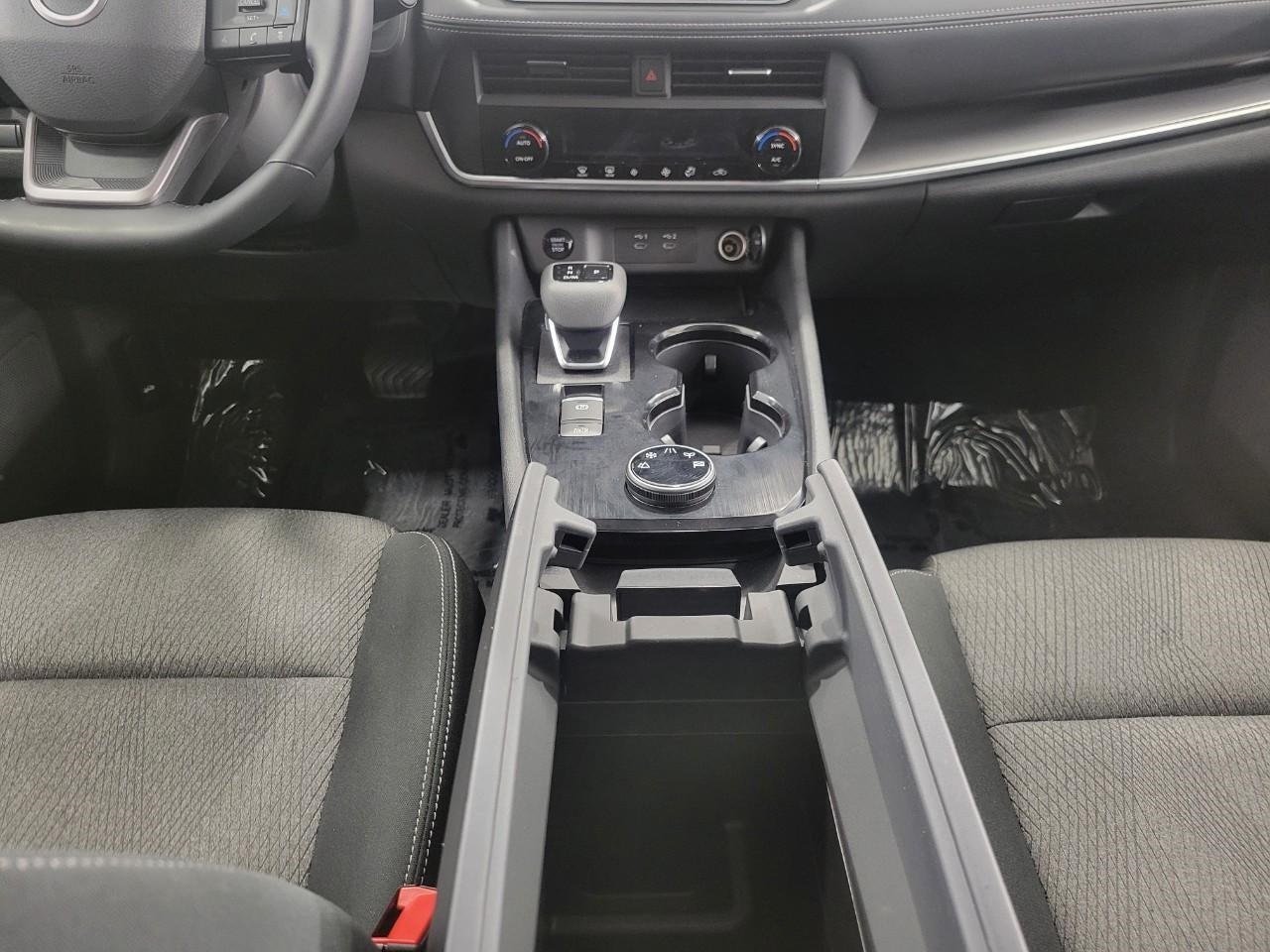 2025 Nissan Rogue AWD SV