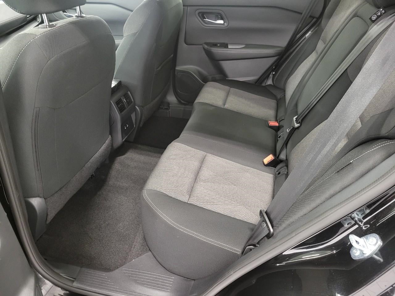 2025 Nissan Rogue AWD SV